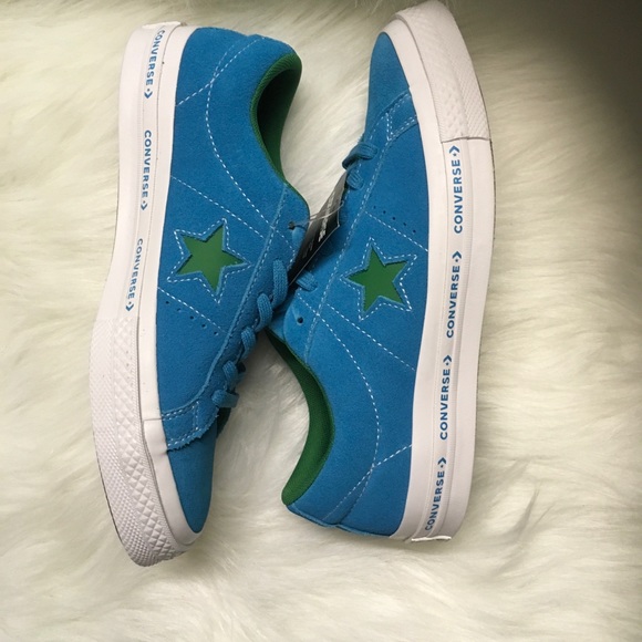 Converse Shoes - HP New Converse athletic shoes